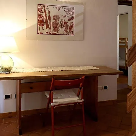 Hintown Antica Regina * Faggeto Lario